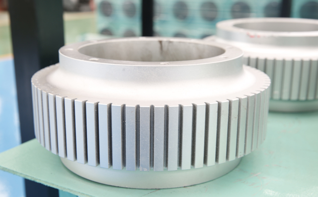 木屑造粒機壓輥.jpg 木屑造粒機壓輥.jpg