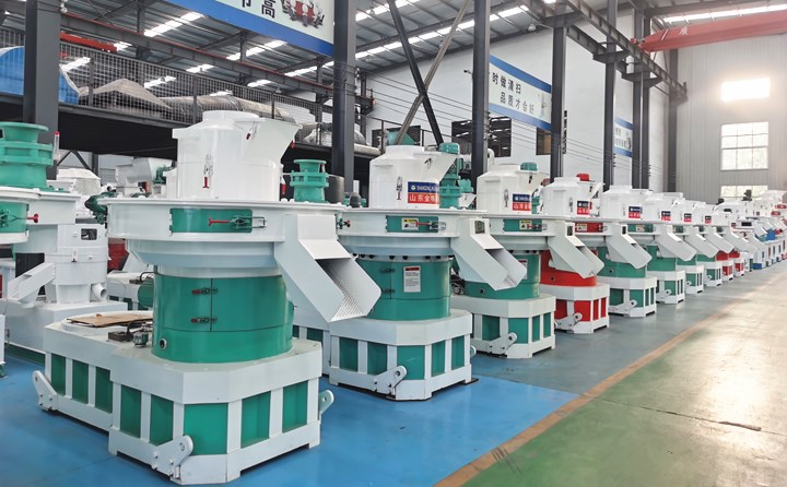 木屑造粒機(jī).jpg 木屑造粒機(jī).jpg