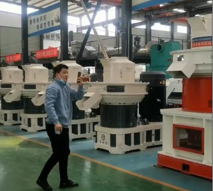 木屑造粒機車間.jpg 木屑造粒機車間.jpg