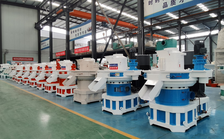 木屑造粒機(jī).jpg 木屑造粒機(jī).jpg