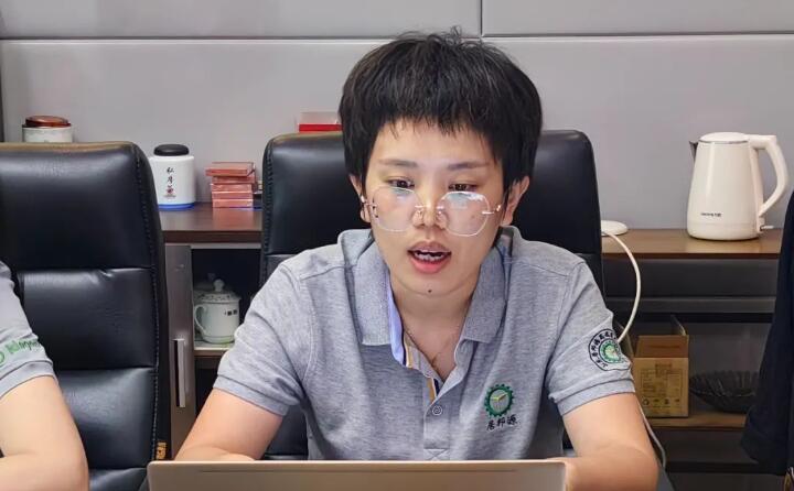 辦公室主任李昌鳳與我們一起回顧了2023年工作,對公司1-9月份的銷售數據及銷售情況做了全面性的復盤與總結。.jpg 辦公室主任李昌鳳與我們一起回顧了2023年工作,對公司1-9月份的銷售數據及銷售情況做了全面性的復盤與總結。.jpg